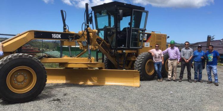 Llega a Castro moderna maquinaria para mejorar caminos rurales