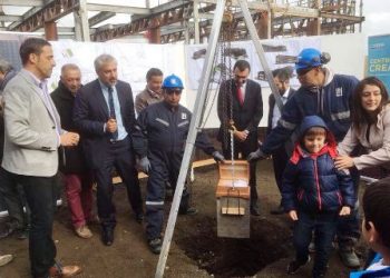 Proyecto Cecrea Castro se materializa con su ceremonia de Primera Piedra