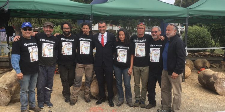 En Castro se desarrolla el primer Simposio nacional de escultura