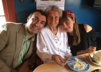 Castro Municipio homenajeó a Juana Barría Saldivia por sus 100 años de vida