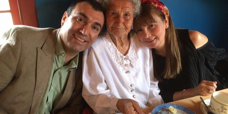 Castro Municipio homenajeó a Juana Barría Saldivia por sus 100 años de vida