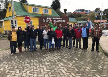 Alcalde Vera hizo entrega de una motoniveladora para Isla Quehui