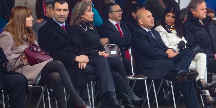 Soldados chilotes juraron a la bandera en Castro