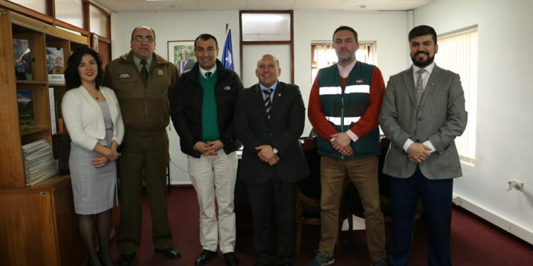 Alcalde de Castro, Juan Eduardo Vera compromete esfuerzos para agilizar la instalación de SIAT en Chiloé