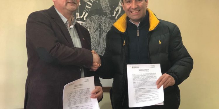 Quinchao y Castro firmaron convenio de cooperación