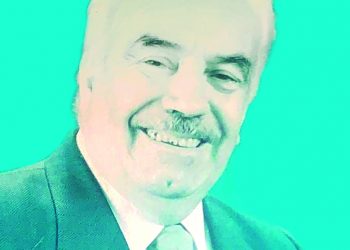 “Se hace justicia a un hombre transversal y que amó profundamente a Castro”