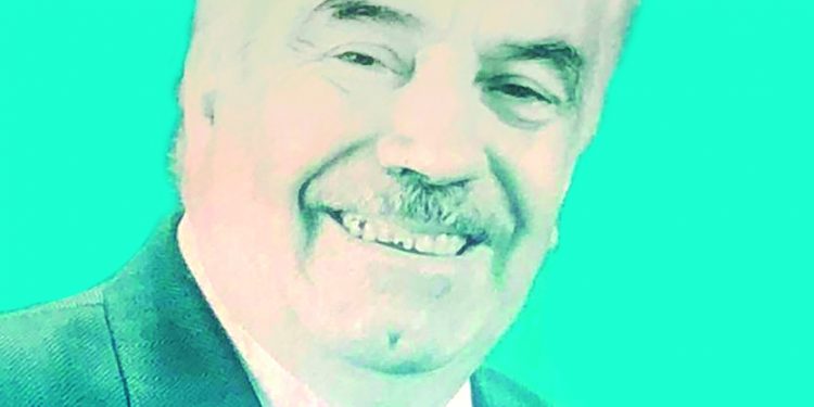 “Se hace justicia a un hombre transversal y que amó profundamente a Castro”