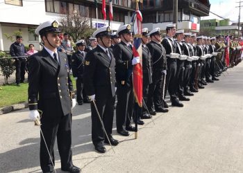 Castro homenajeó a Chile en su nuevo aniversario con desfile cívico militar