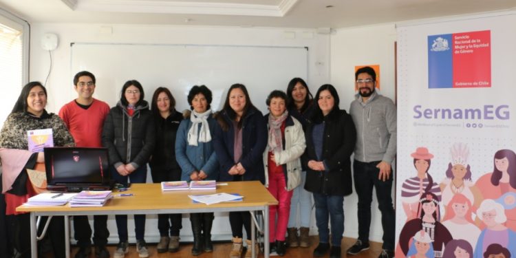 Comenzaron clases en escuela de emprendimiento del SERNAMEG dirigidas a emprendedoras de la comuna.