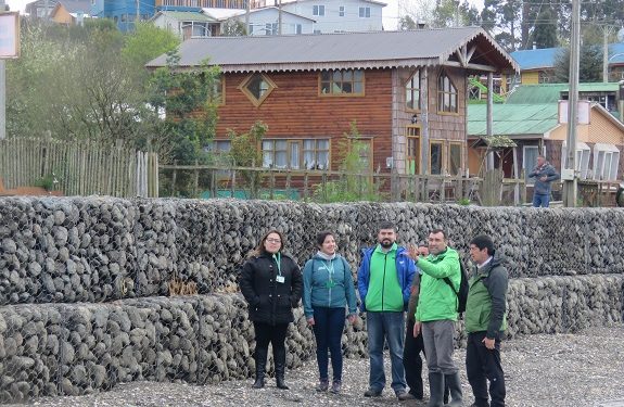 Castro Municipio en terreno: Alcalde Juan Eduardo Vera vista las islas de Quehui y Chelín