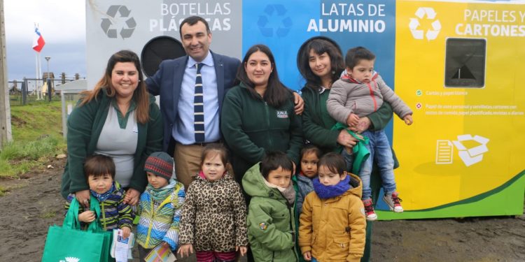 Castro inaugura primer punto limpio de la comuna