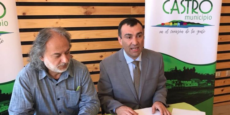 Municipio de Castro realizó lanzamiento de concursos culturales