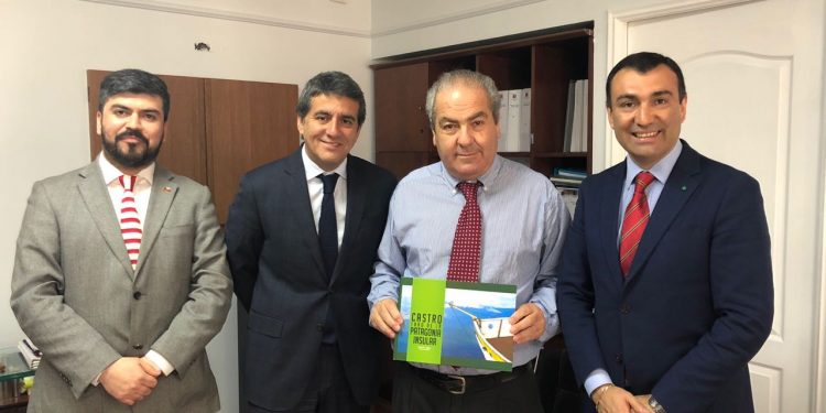 Municipio de Castro administrará primer mamógrafo que atenderá a toda la provincia de Chiloé