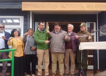Alcalde Juan Eduardo Vera inauguró delegación municipal de las islas Quehui y Chelín