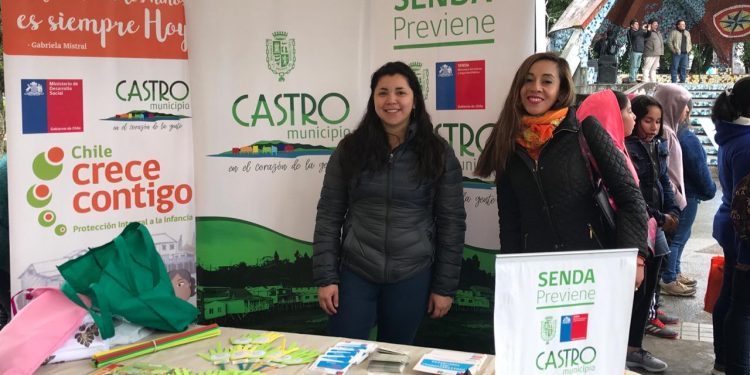 Feria de los Derechos de la Niñez y la Adolescencia se realizó en Castro
