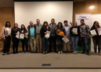 Castro Municipio fomenta la nivelación de estudios en los vecinos de la comuna.