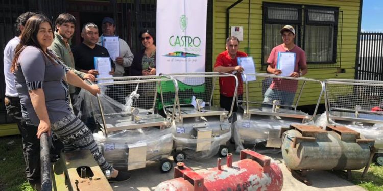 Oficina de pesca municipal continúa beneficiando a los pescadores artesanales de Castro