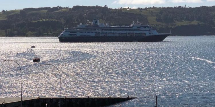 Castro se muestra al mundo en feria internacional de cruceros