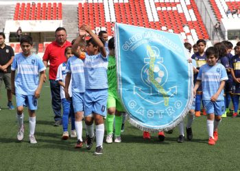 Primer mundialito de fútbol infantil se celebra en la comuna de Castro