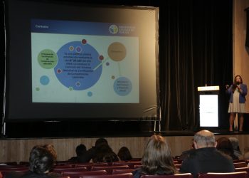 Funcionarios municipales del país analizaron sus demandas durante cita realizada en Castro