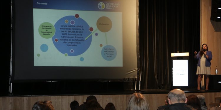 Funcionarios municipales del país analizaron sus demandas durante cita realizada en Castro