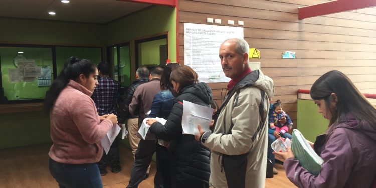 Invitan a comunidad a tramitar con antelación los permisos de circulación