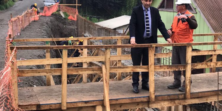 Alcalde Vera anunció apertura de calle Caguach para este viernes