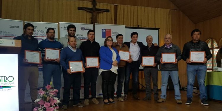 46 vecinos se certifican en nuevos cursos gestionados por Castro Municipio