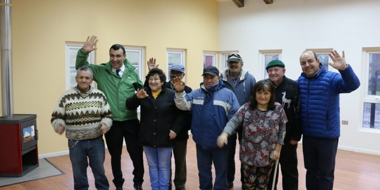 Adultos mayores ya habitan viviendas tuteladas en Castro