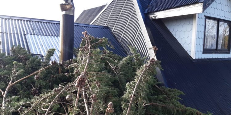 Municipio de Castro atiende emergencias por frente de mal tiempo y llama al autocuidado