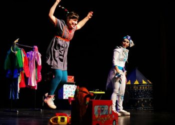 Cerca de cuatro mil personas disfrutaron del teatro en Castro