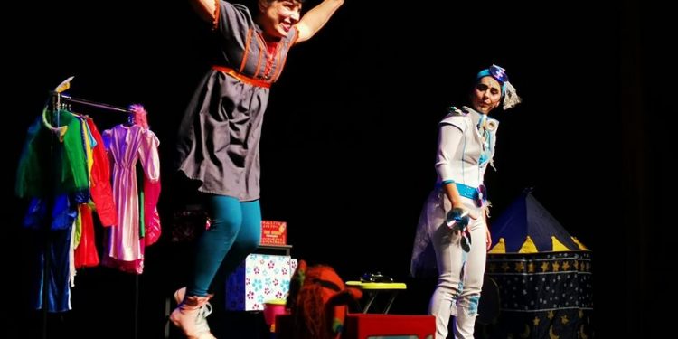 Cerca de cuatro mil personas disfrutaron del teatro en Castro