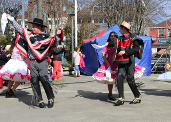 Castro da inicio a las celebraciones de septiembre con la Previa en los Barrios