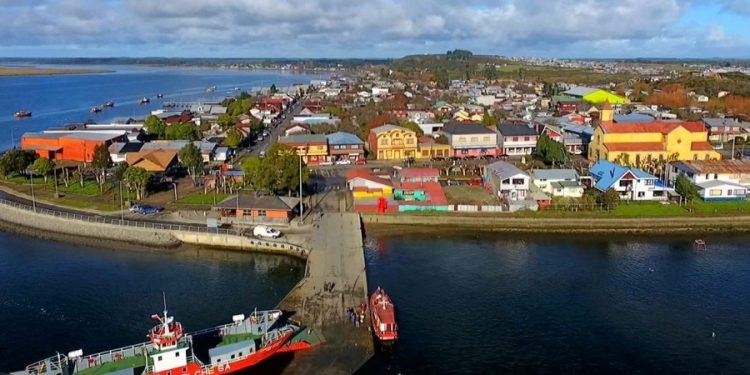 Castro Municipio invita a mujeres jefas de hogar a participar del programa Turismo Familiar de Sernatur