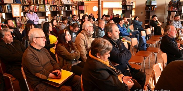 Reflexionaron en Castro sobre el patrimonio cultural y natural de Chiloé