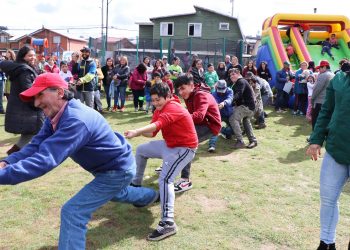 Castro celebró con música y juegos populares la primera edición del 18 Chico en tu Barrio