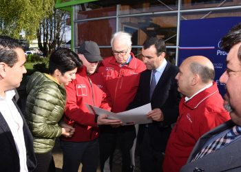 Autoridades regionales oficializan reactivación de las obras del Bypass de Castro