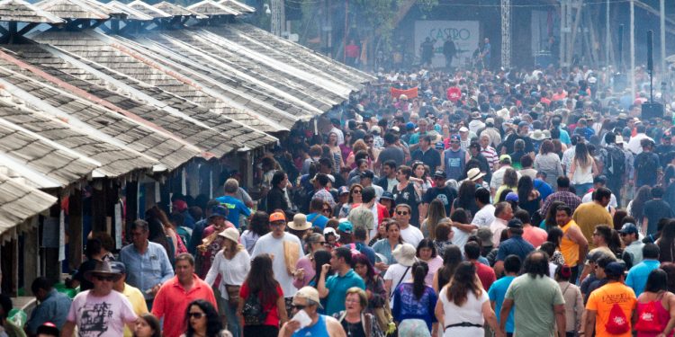 Castro se prepara para el verano 2020 en materia de turismo