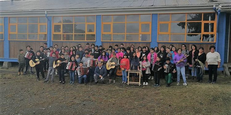 Con exitosa temporada escuela patrimonial de artesanías y oficios de Lingue cerró sus talleres