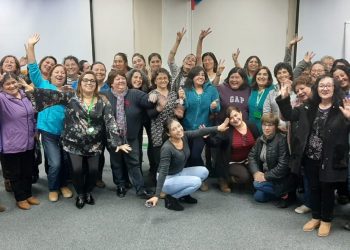 Emprendedoras de la comuna de Castro participan en Taller de Desarrollo Personal organizado por Castro Municipio