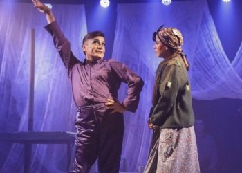 Montaje teatral basado en popular personaje “La Corrupta” deleitó en Castro