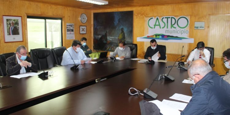 Castro en emergencia comunal por alerta sanitaria para evitar el contagio del coronavirus.
