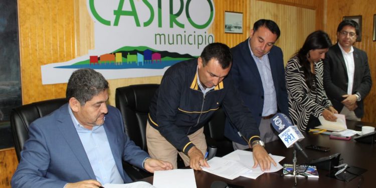 AMSUR se asocia con USACH para estudios en pos de gestiones integrales para residuos domiciliarios en Chiloé