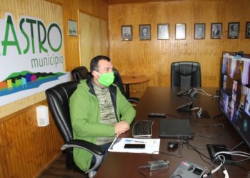 Alcalde Vera anuncia fondo solidario por dos meses para incentivar los comedores populares en Castro.