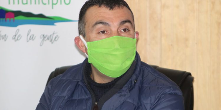 Alcalde de Castro llamó a reforzar el autocuidado contra el Coronavirus