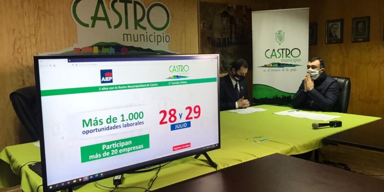Alcalde de Castro  anuncia 1100 ofertas de empleo en la inauguración de la Expo Empleos 2020