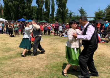 El folclor tendrá cita digital en Castro