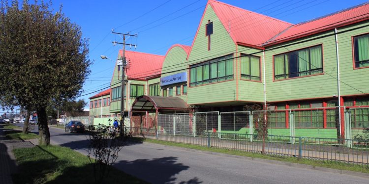 Escuela Aytué se vistió con pantalones largos