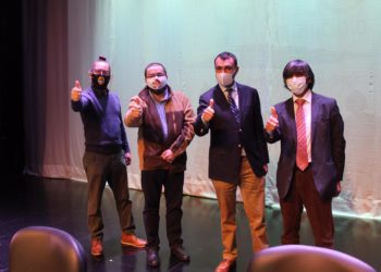 Alcalde Vera entregó certezas de estabilidad laboral para profesores y asistentes de la educación.