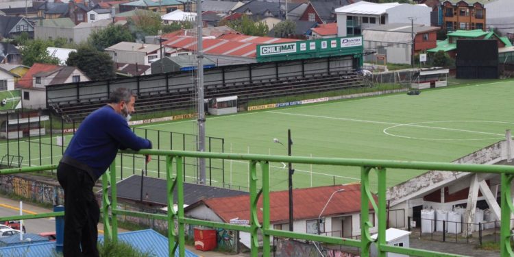 Carpeta sintética del estadio Municipal ya es un hecho